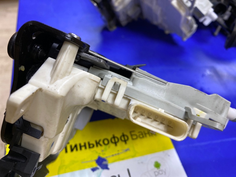 Замок двери AUDI A6 C7 2011 4G2