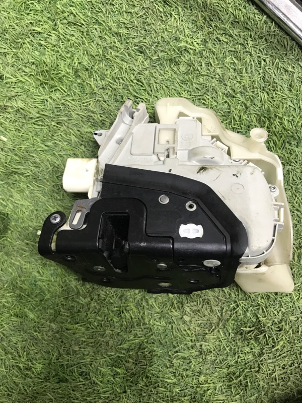 Замок двери AUDI A4 2013 B8