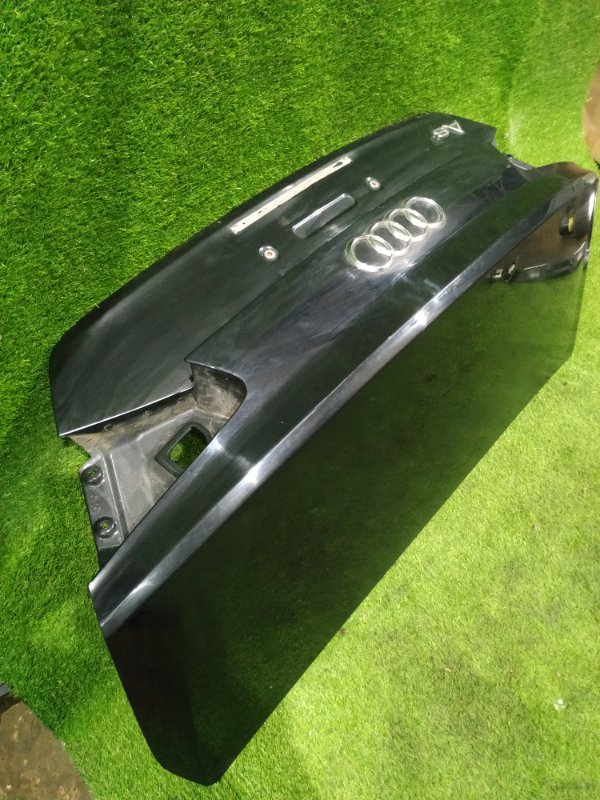 Крышка багажника AUDI A8 2011 D4