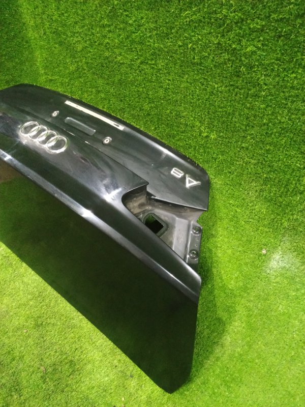 Крышка багажника AUDI A8 2011 D4