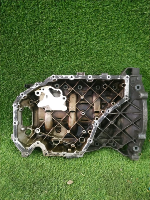 Поддон AUDI A4 2013 B8