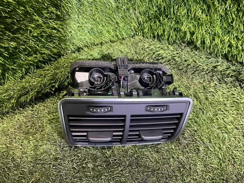 Дефлектор воздушный AUDI A6 C7 2013 4G