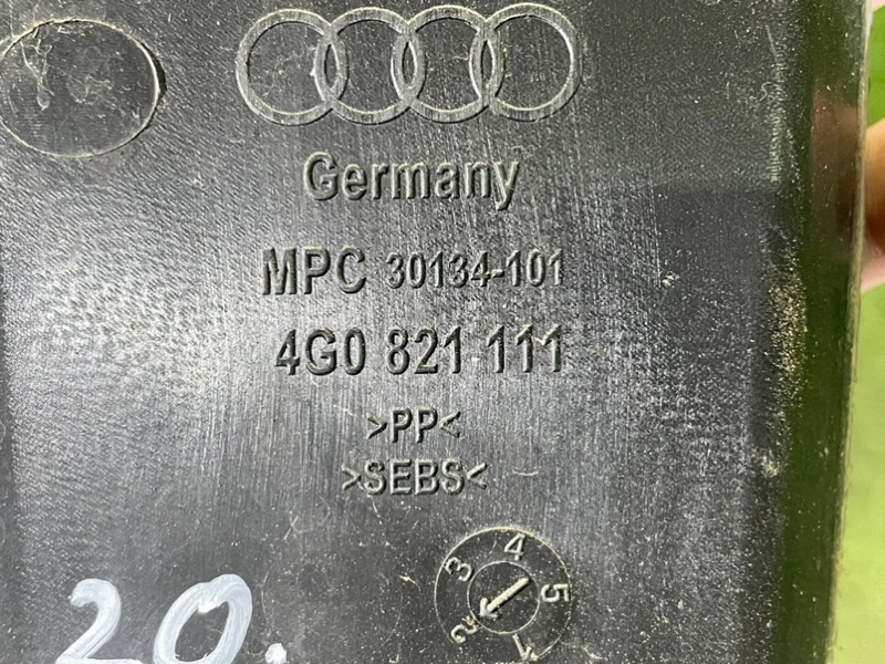 Пыльник крыла AUDI A6 C7 2013 4G