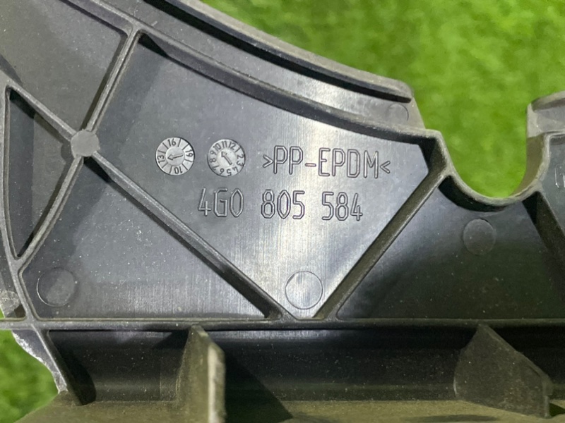 Накладка AUDI S7 SPORTBACK 2013 4G