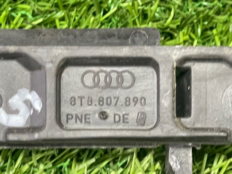 Направляющая бампера AUDI S5 SPORTBACK 2014 8T2