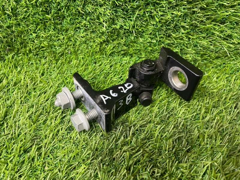 Петля двери AUDI A6 C7 2013 4G