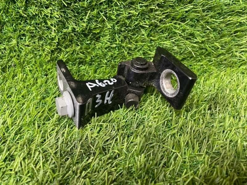 Петля двери AUDI A6 C7 2013 4G