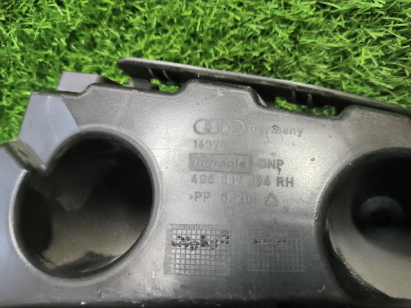 Кронштейн бампера AUDI A6 C7 2013 4G