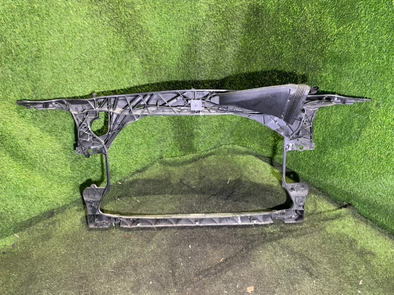 Рамка радиатора Audi A6 C7 4G