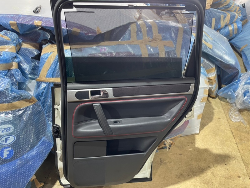 Обшивка двери VOLKSWAGEN TOUAREG 2007 7L
