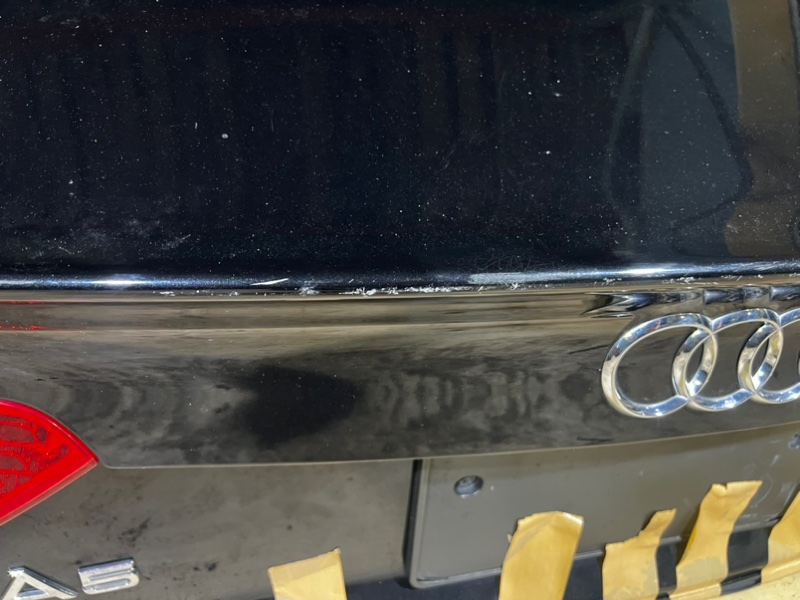 Крышка багажника AUDI A5 2010 8T5