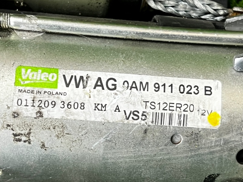 Стартер Volkswagen Passat