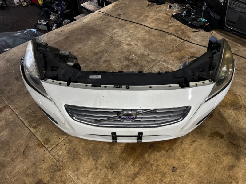 Ноускат VOLVO V60 2011 FW48