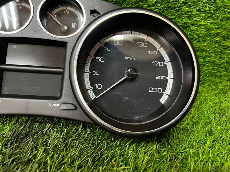 Панель приборов PEUGEOT 308 SW 2011 T7