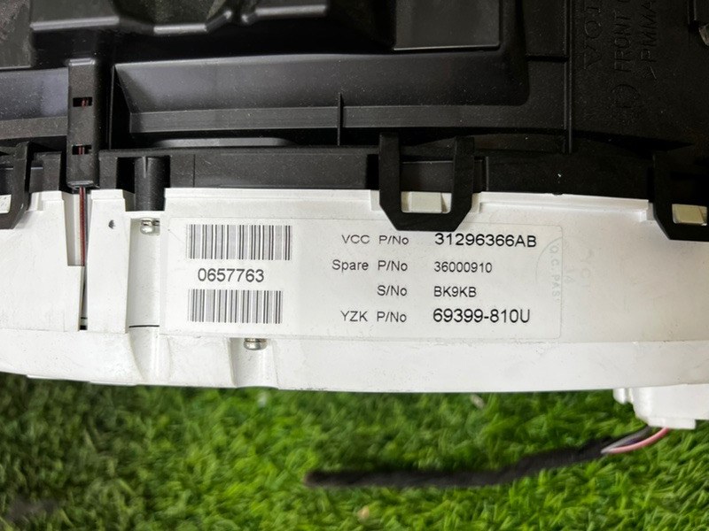 Панель приборов VOLVO V60 2011 FW48