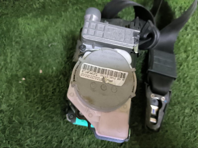 Ремень безопасности AUDI A4 2011 B8