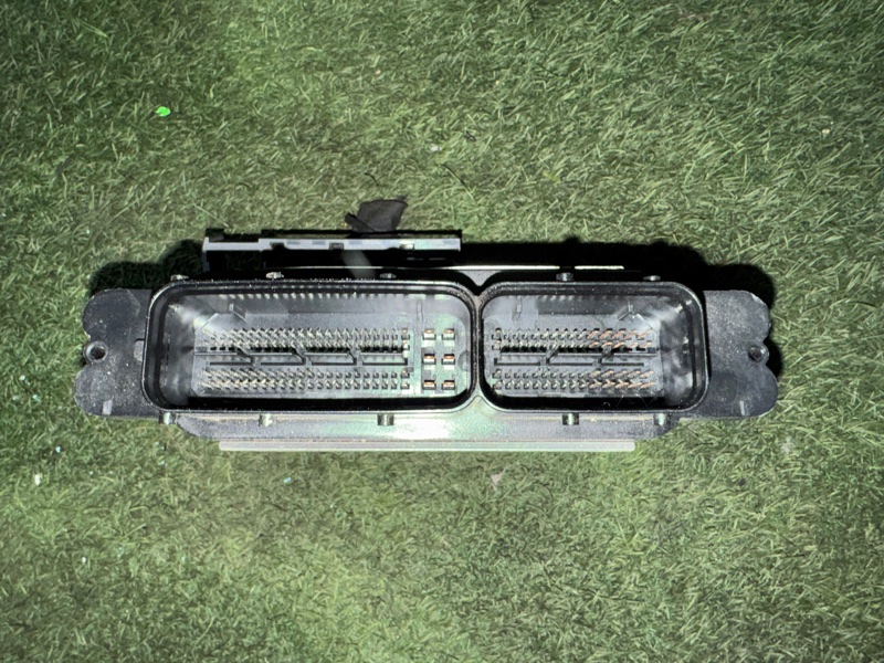 Блок управления двс AUDI A3 2013 8V