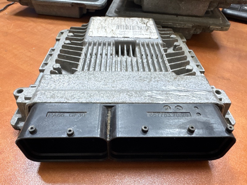 Блок управления двс AUDI A7 2013 4G