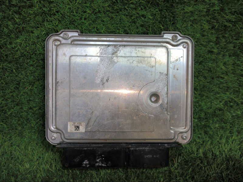 Блок управления двс Volkswagen Golf