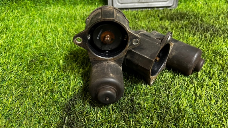 Мотор стояночного тормоза AUDI A6 C6 2006 4F2