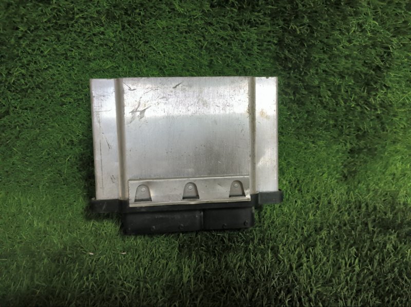 Блок управления двс Skoda Octavia