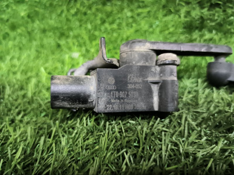 Датчик дорожного просвета AUDI A7 SPORTBACK 2011 4G5