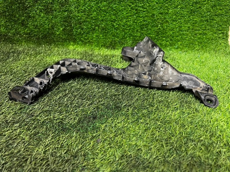 Кронштейн бампера AUDI A3 2006 8P