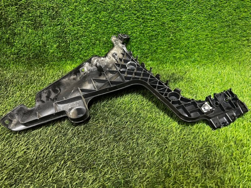 Кронштейн бампера AUDI A3 2006 8P