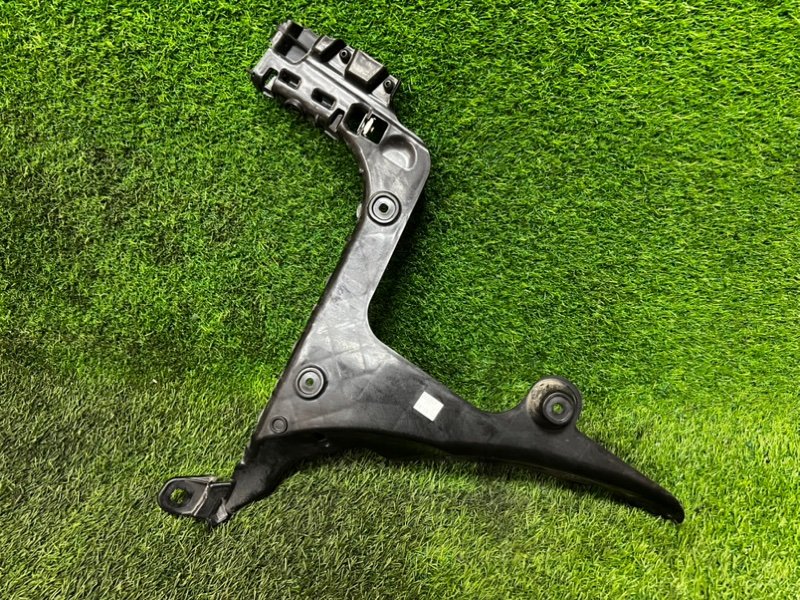 Кронштейн бампера AUDI A3 2006 8P