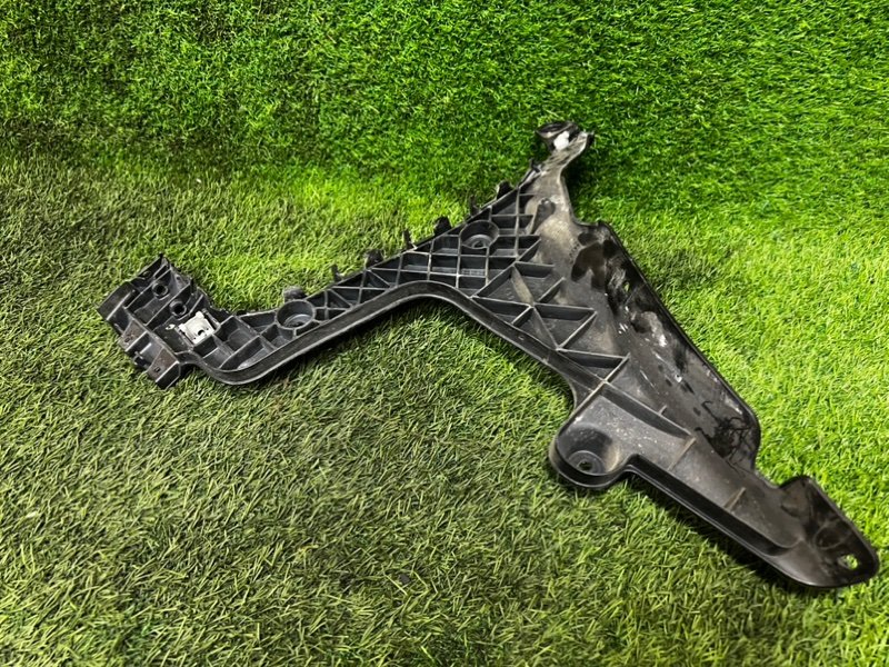 Кронштейн бампера AUDI A3 2006 8P