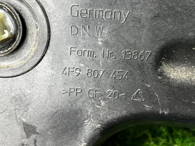 Кронштейн бампера AUDI A6 C6 2006 4F2