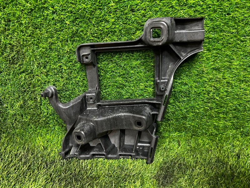 Кронштейн бампера AUDI A6 C7 AVANTE 2012 4G