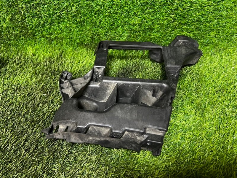 Кронштейн бампера AUDI A6 C7 AVANTE 2012 4G