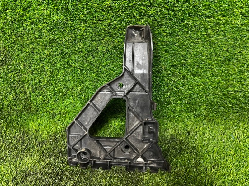 Кронштейн бампера AUDI A6 C6 2006 4F2