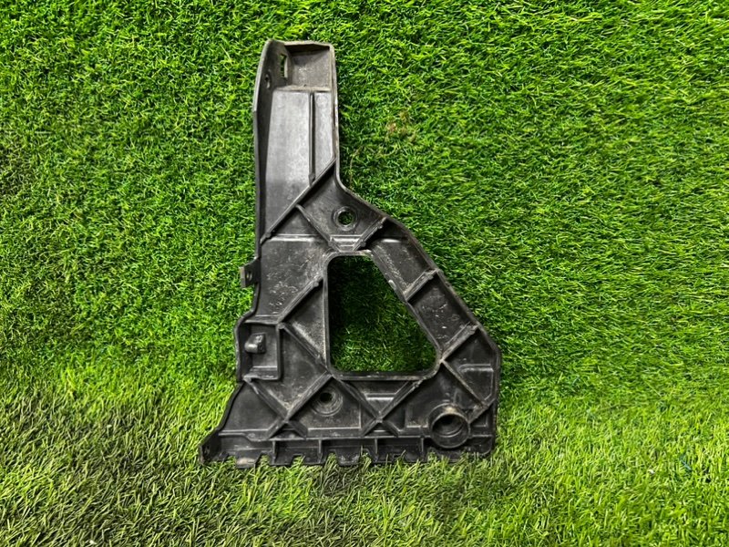 Кронштейн бампера AUDI A6 C6 2006 4F2