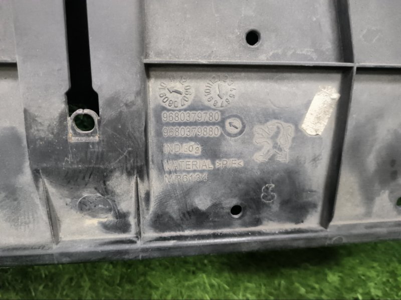 Защита двигателя PEUGEOT 308 2010 T7