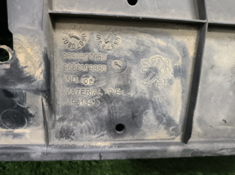 Защита двигателя PEUGEOT 308 SW 2011 T7