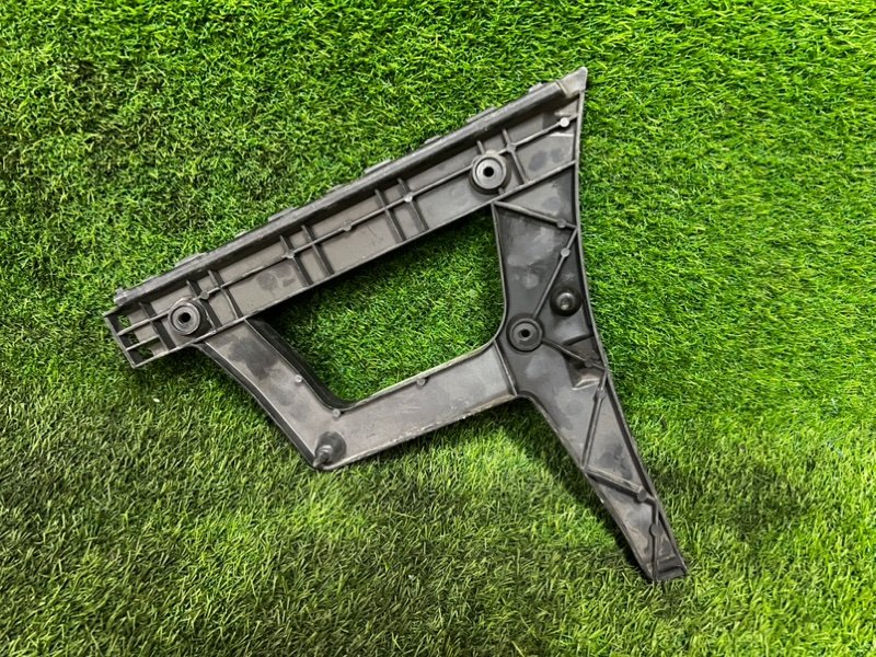 Кронштейн бампера AUDI A4 2013 B8