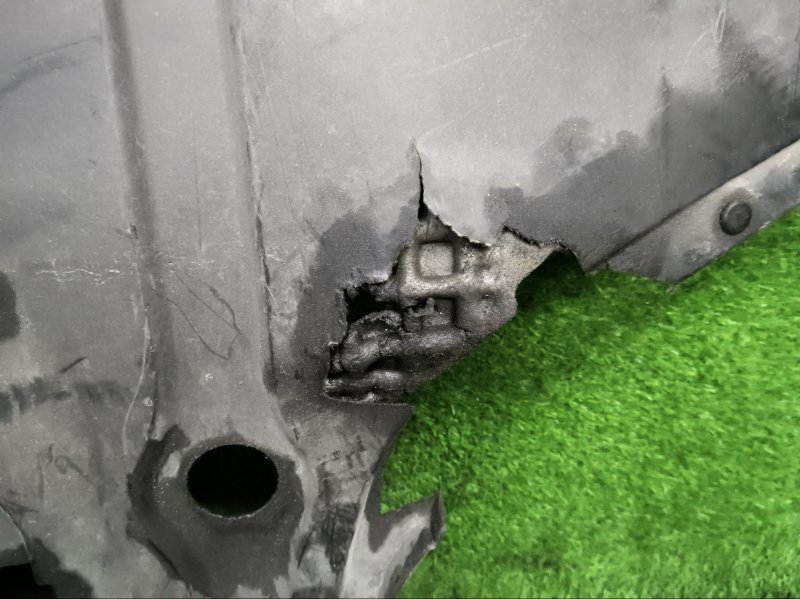 Защита двигателя AUDI A6 C6 2006 4F2