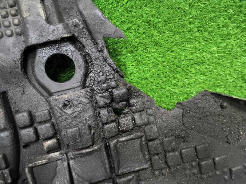 Защита двигателя AUDI A6 C6 2006 4F2