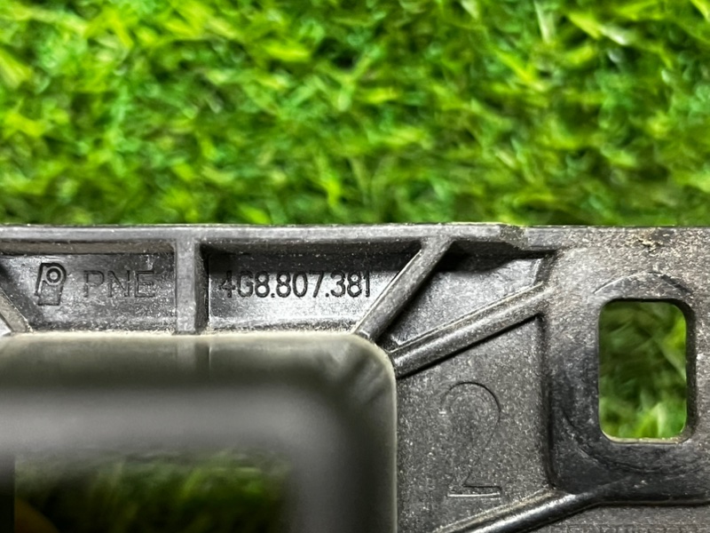 Крепление бампера AUDI A7 SPORTBACK 2011 4G