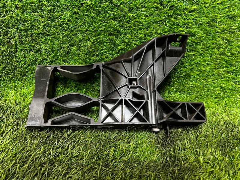 Кронштейн фары AUDI A7 SPORTBACK 2011 4G5