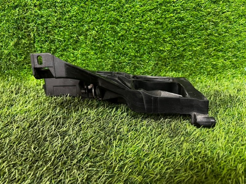 Кронштейн фары AUDI A7 SPORTBACK 2011 4G5