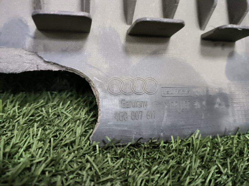 Защита двигателя AUDI A6 C7 2012 4G