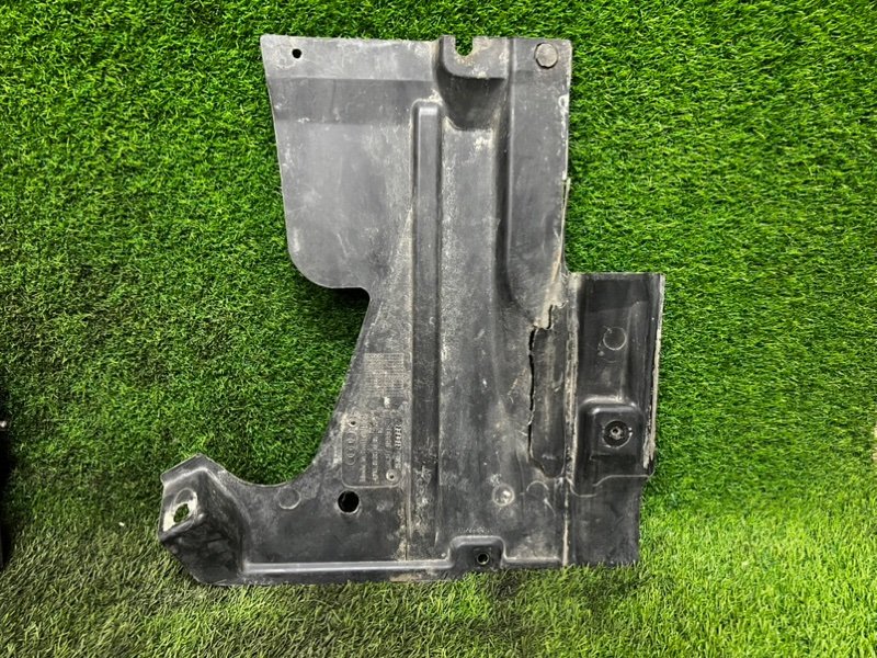 Защита днища кузова AUDI A6 C6 2010 4F2