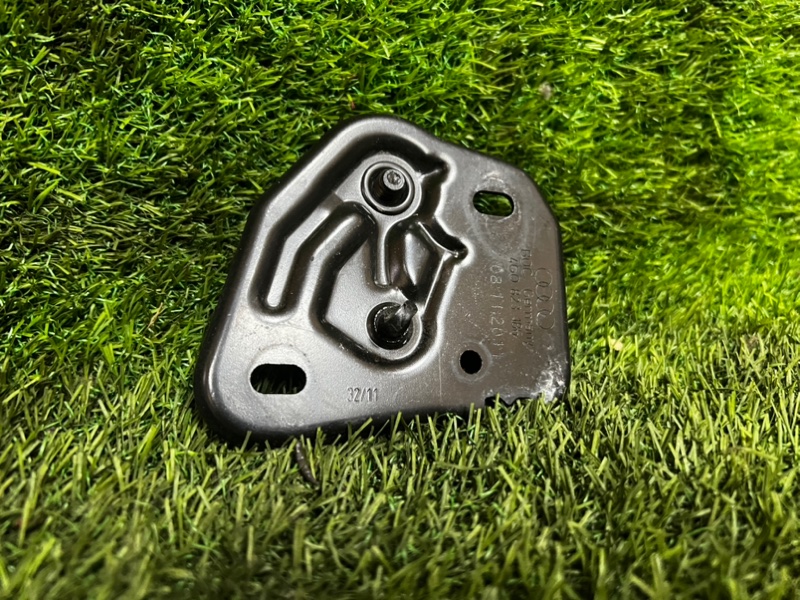 Петля капота AUDI A6 C7 AVANTE 2012 4G