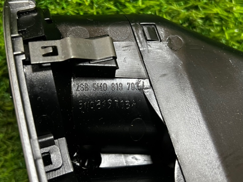 Дефлектор воздушный VOLKSWAGEN TIGUAN 2009 5N1