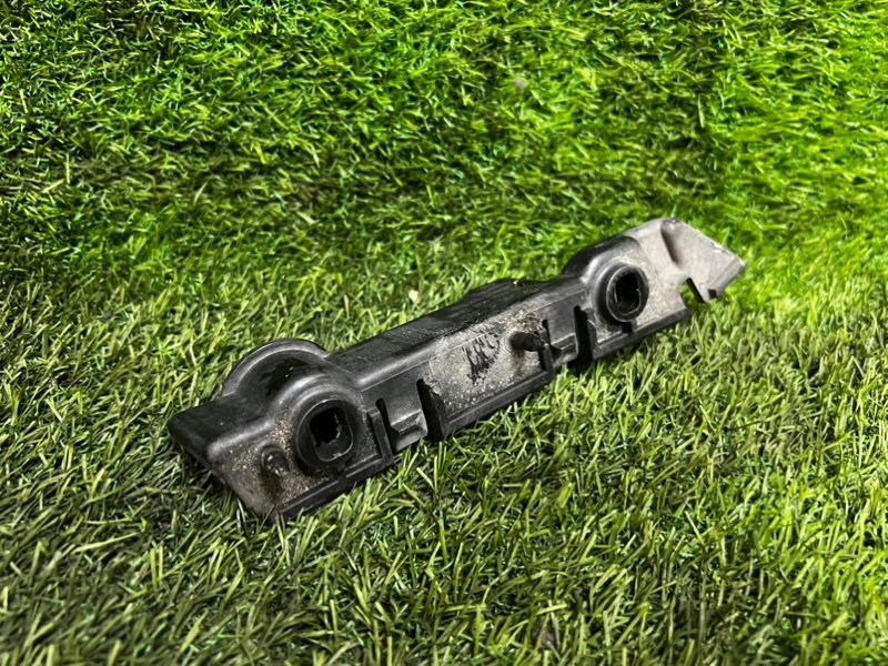 Крепление бампера AUDI A5 2011 8T5