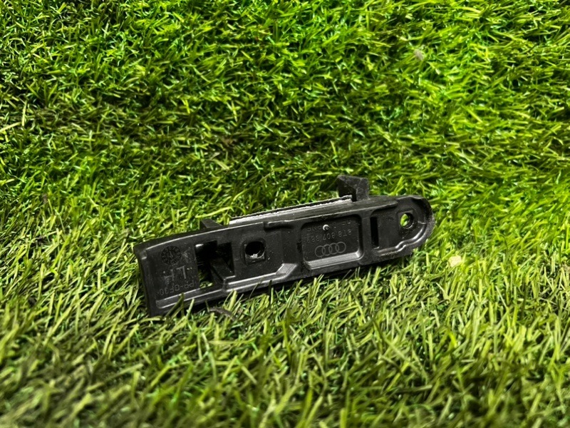 Крепление бампера AUDI A5 2011 8T5