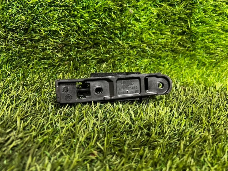 Крепление бампера AUDI A5 2011 8T5